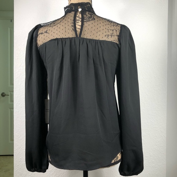 Women blouse Tops - Picture 4 of 8